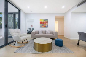 Central Eastwood 3BR - Close to Shops & Transport, Sydney